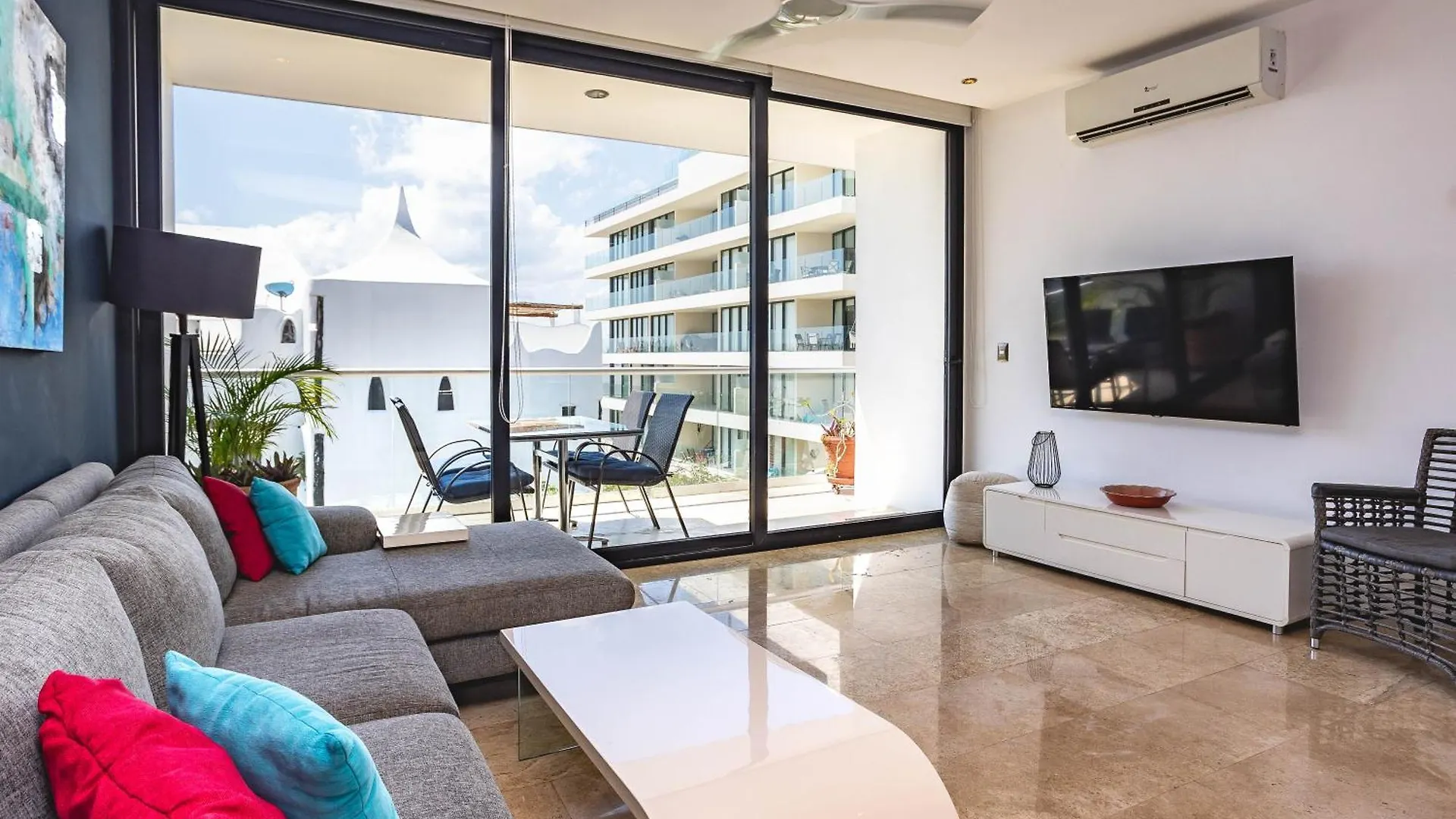 Beautiful 2Bd 2Bth, Ocean Views Apartment Playa del Carmen